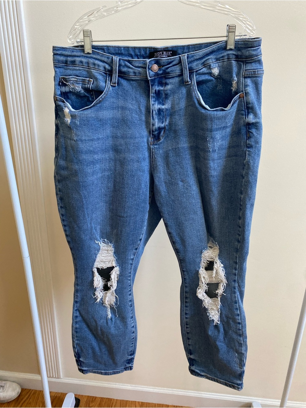 Judy Blue Boyfriend Fit distressed denim jeans medium wash Sz 20W